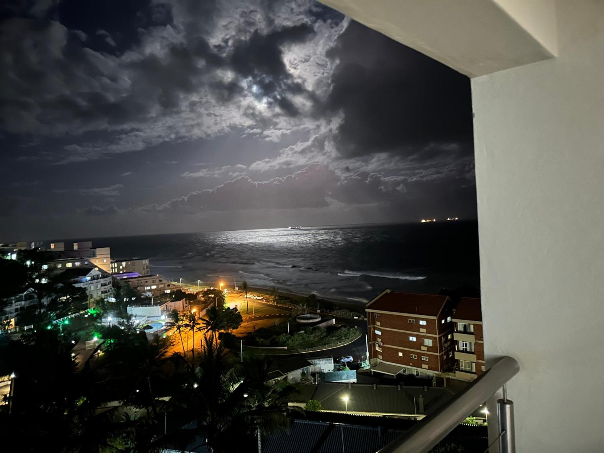 Umdloti Holiday Resort Apartment 514 - Amazing Breaker & Ocean Views Экстерьер фото