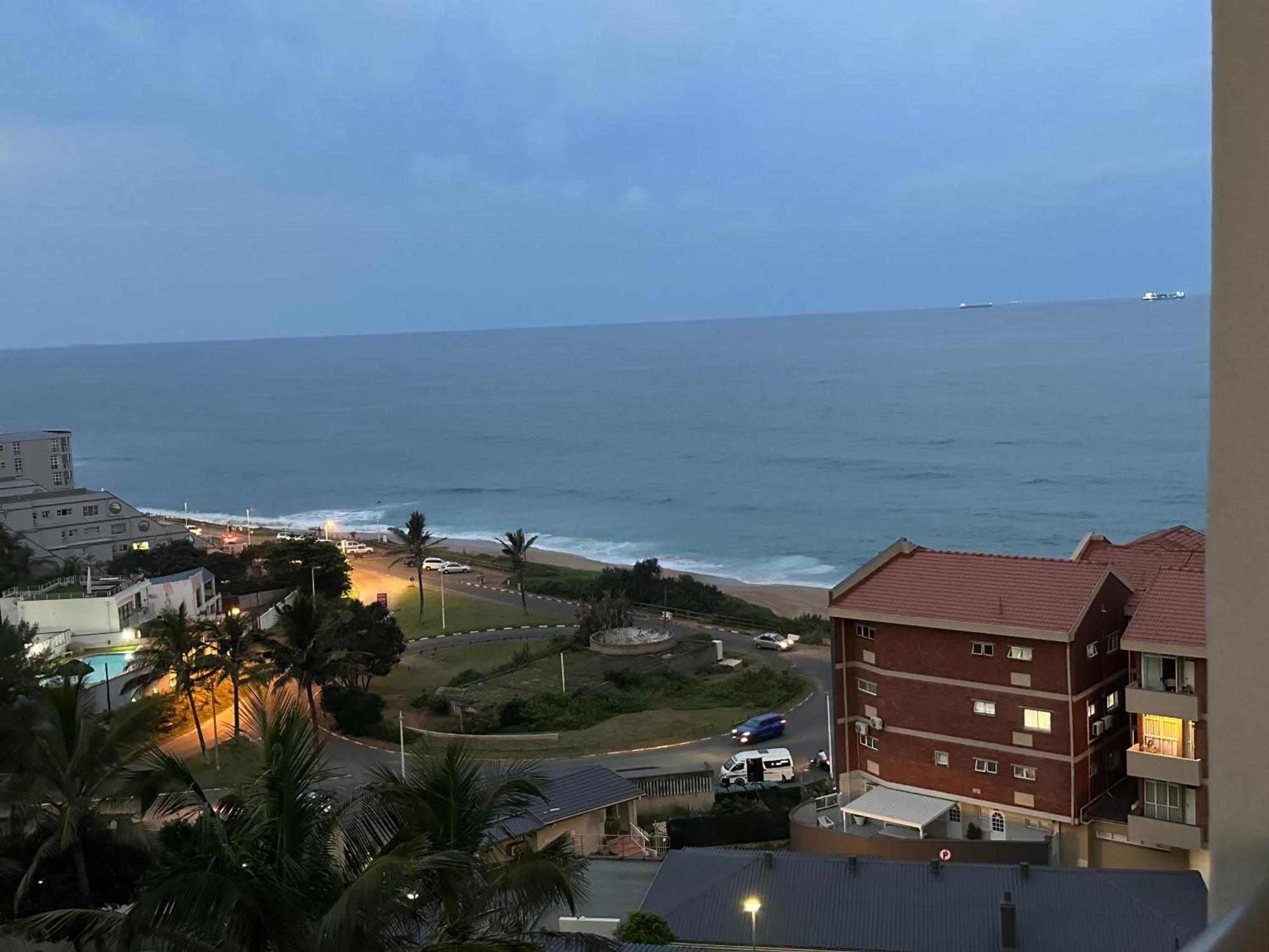 Umdloti Holiday Resort Apartment 514 - Amazing Breaker & Ocean Views Экстерьер фото
