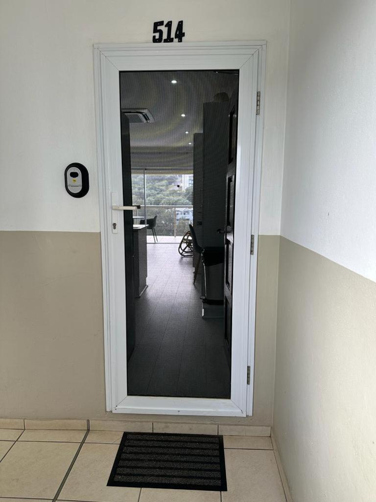 Umdloti Holiday Resort Apartment 514 - Amazing Breaker & Ocean Views Экстерьер фото